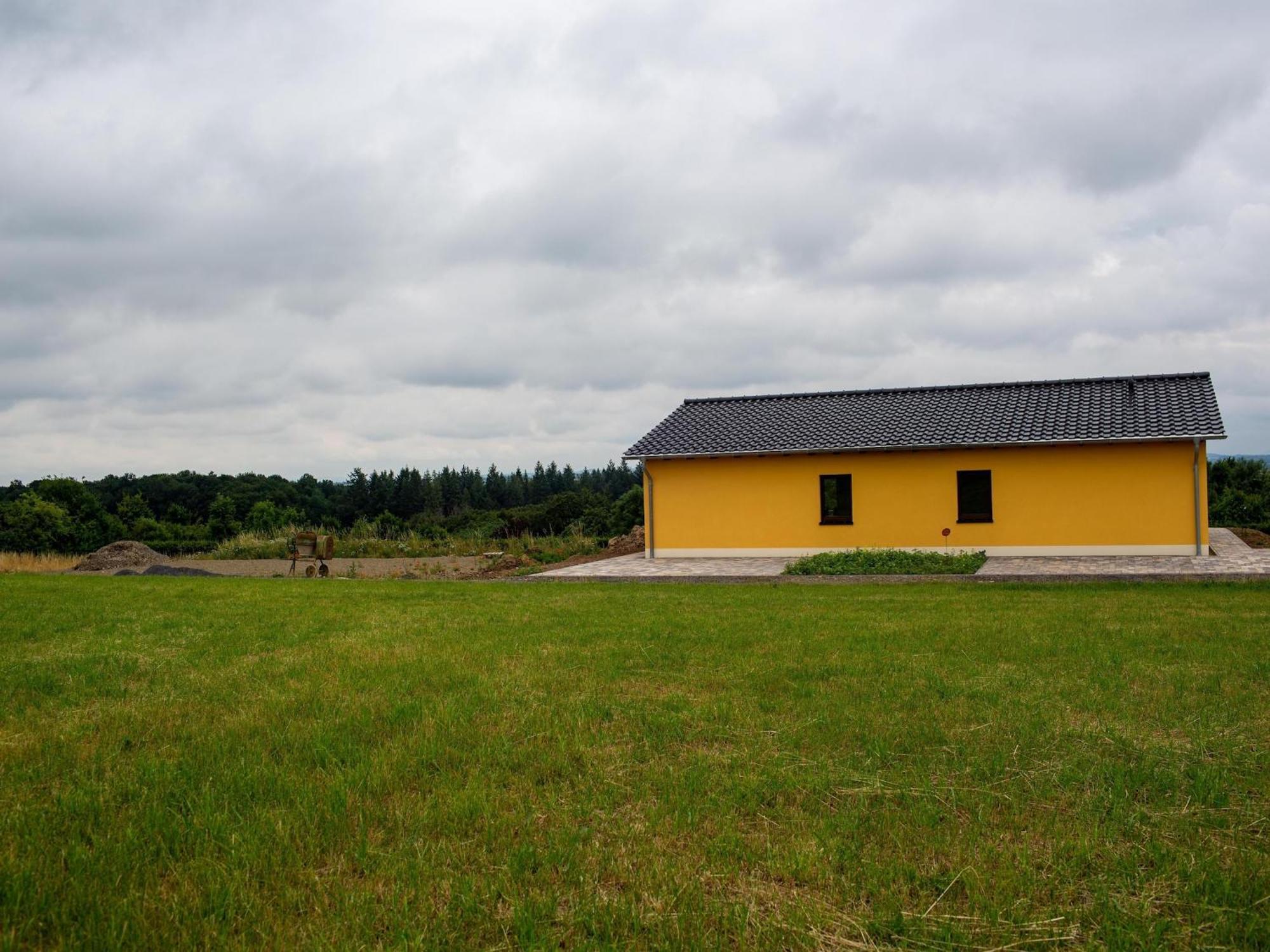 Tranquil Holiday Home In Filz In The Eifel With Garden Ngoại thất bức ảnh