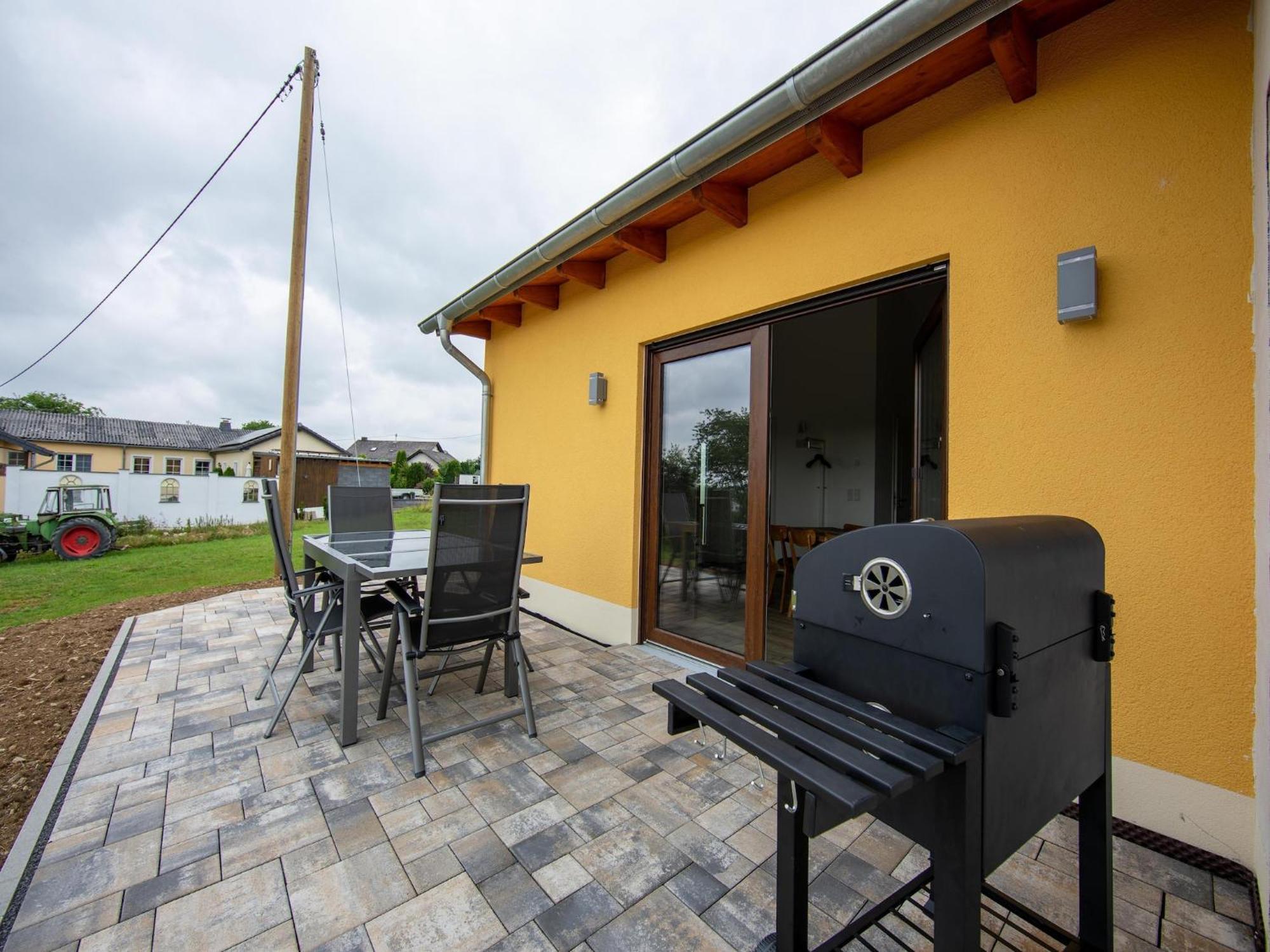 Tranquil Holiday Home In Filz In The Eifel With Garden Ngoại thất bức ảnh
