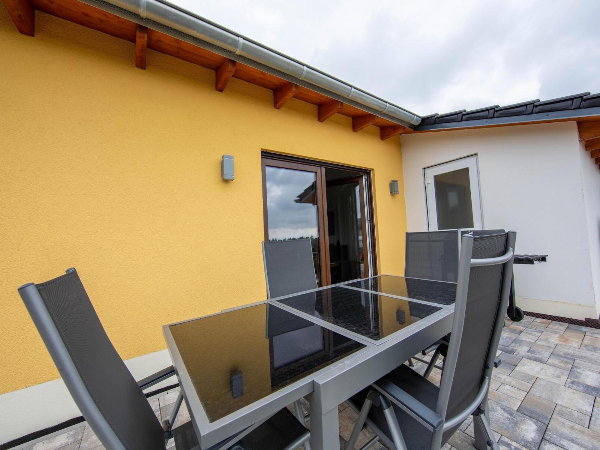 Tranquil Holiday Home In Filz In The Eifel With Garden Ngoại thất bức ảnh